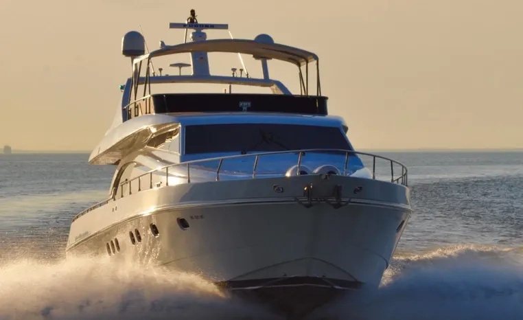 2015 Rinker 360 EXPRESS