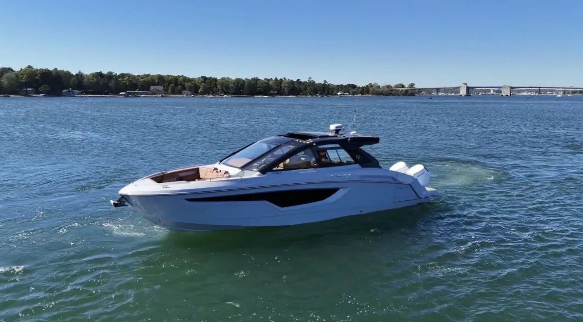 2021 Chris Craft 34 Corsair