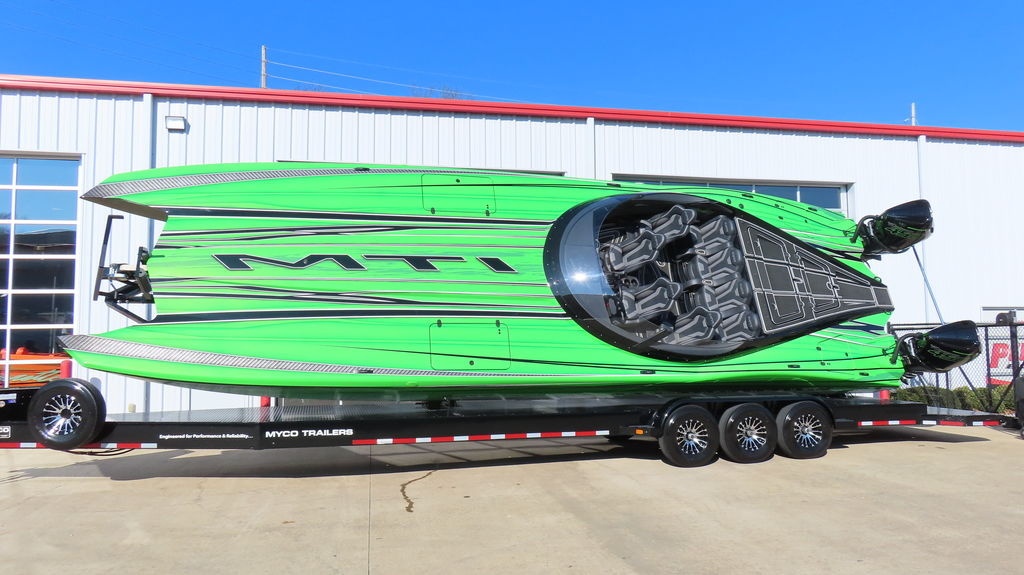 2023 Cruisers 390 EXPRESS COUPE