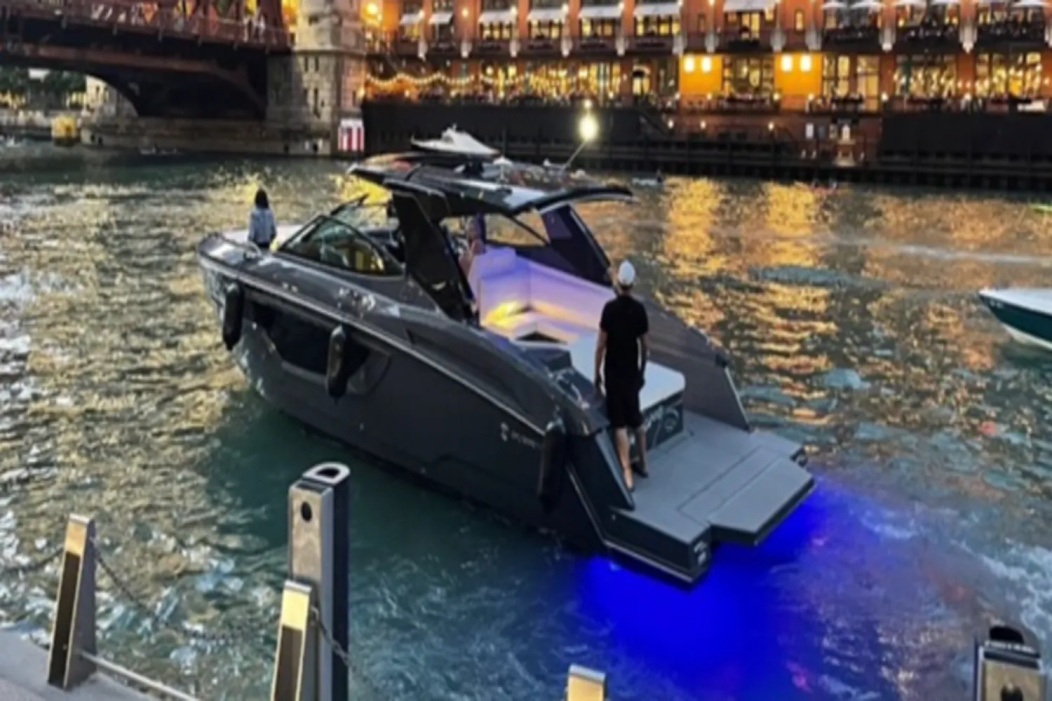 2021 Sea Ray 400 SLX OB