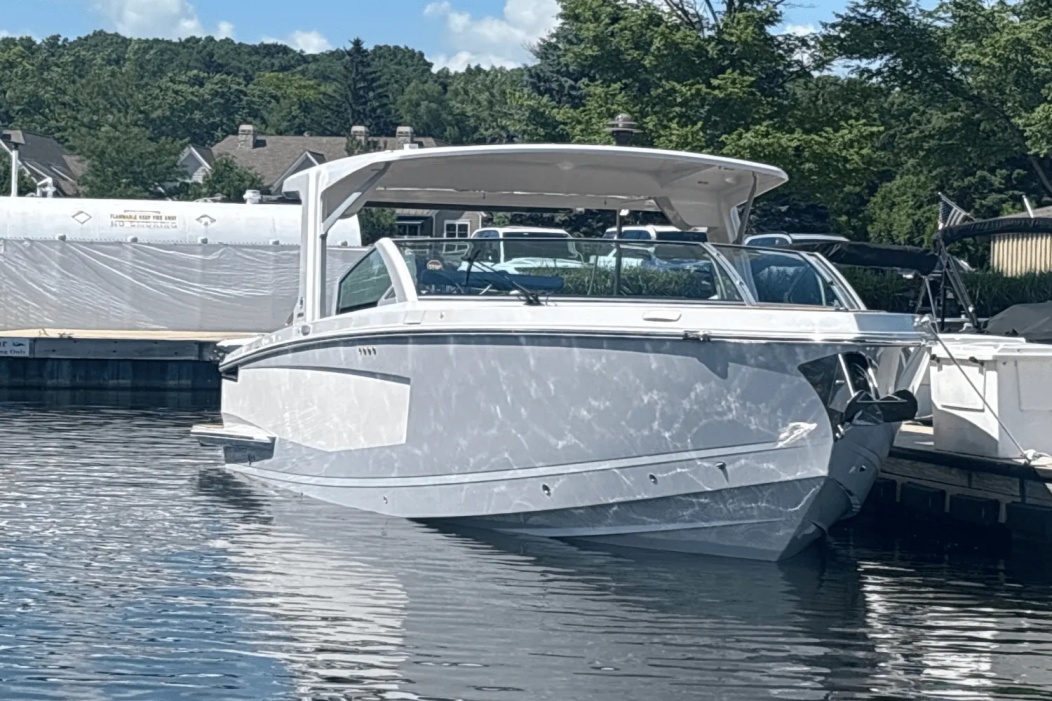 2021 Sea Ray SLX 310
