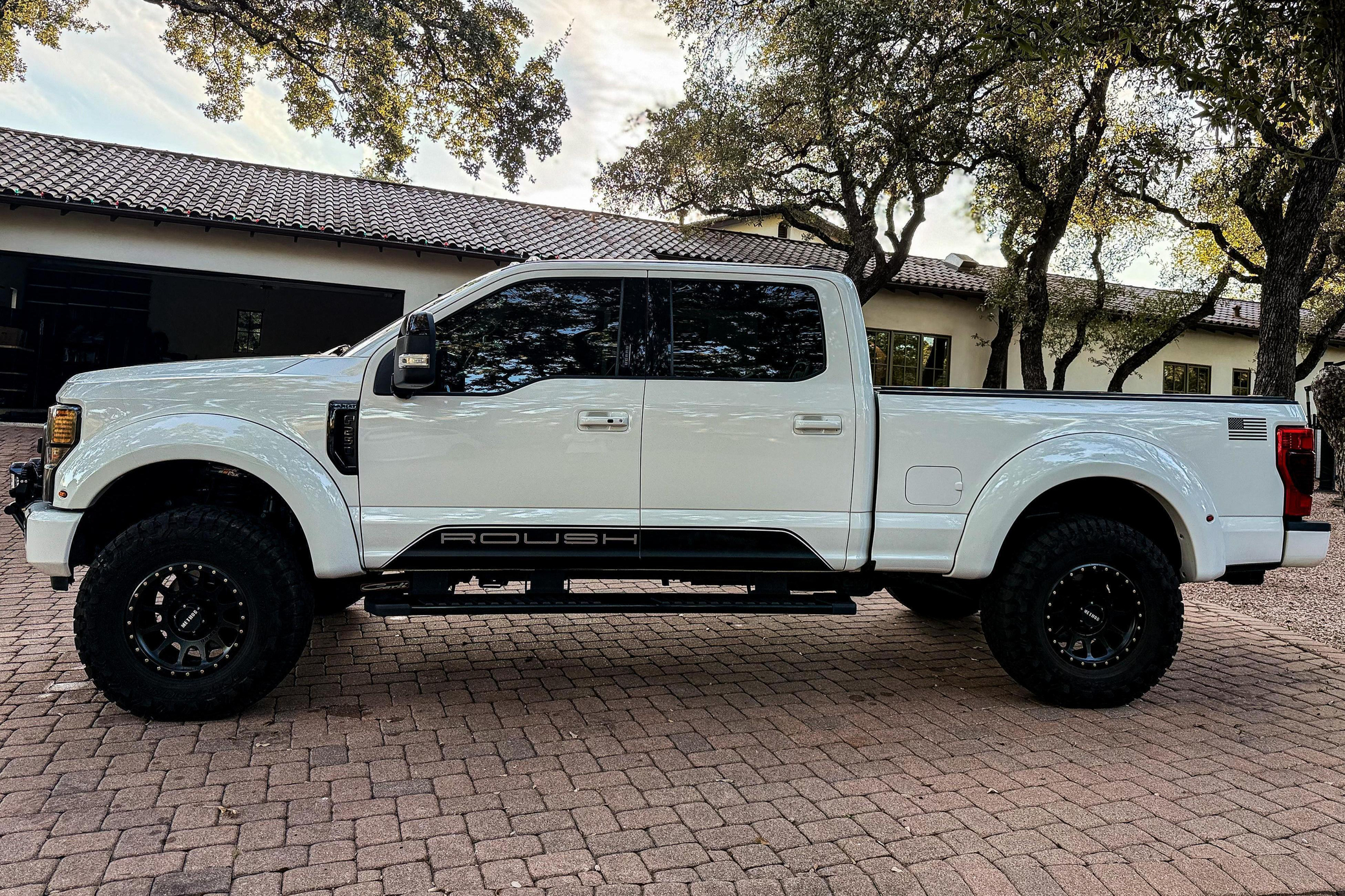 2021 Ford F-250 Super Duty Lariat Roush 4x4