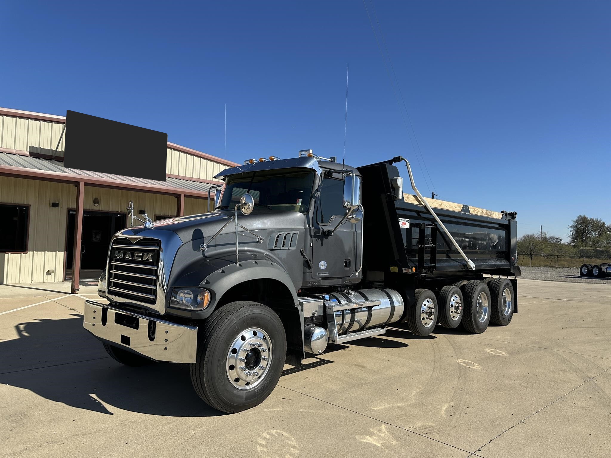2026 Kenworth T880